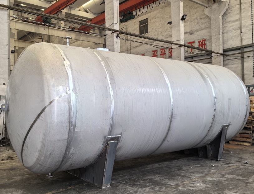 1743584455136137.jpg 不銹鋼儲罐42.jpg